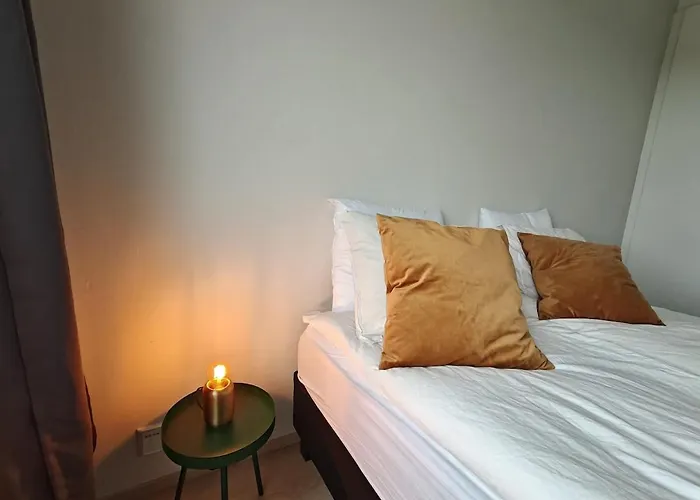 Laplandgreen Near Center *